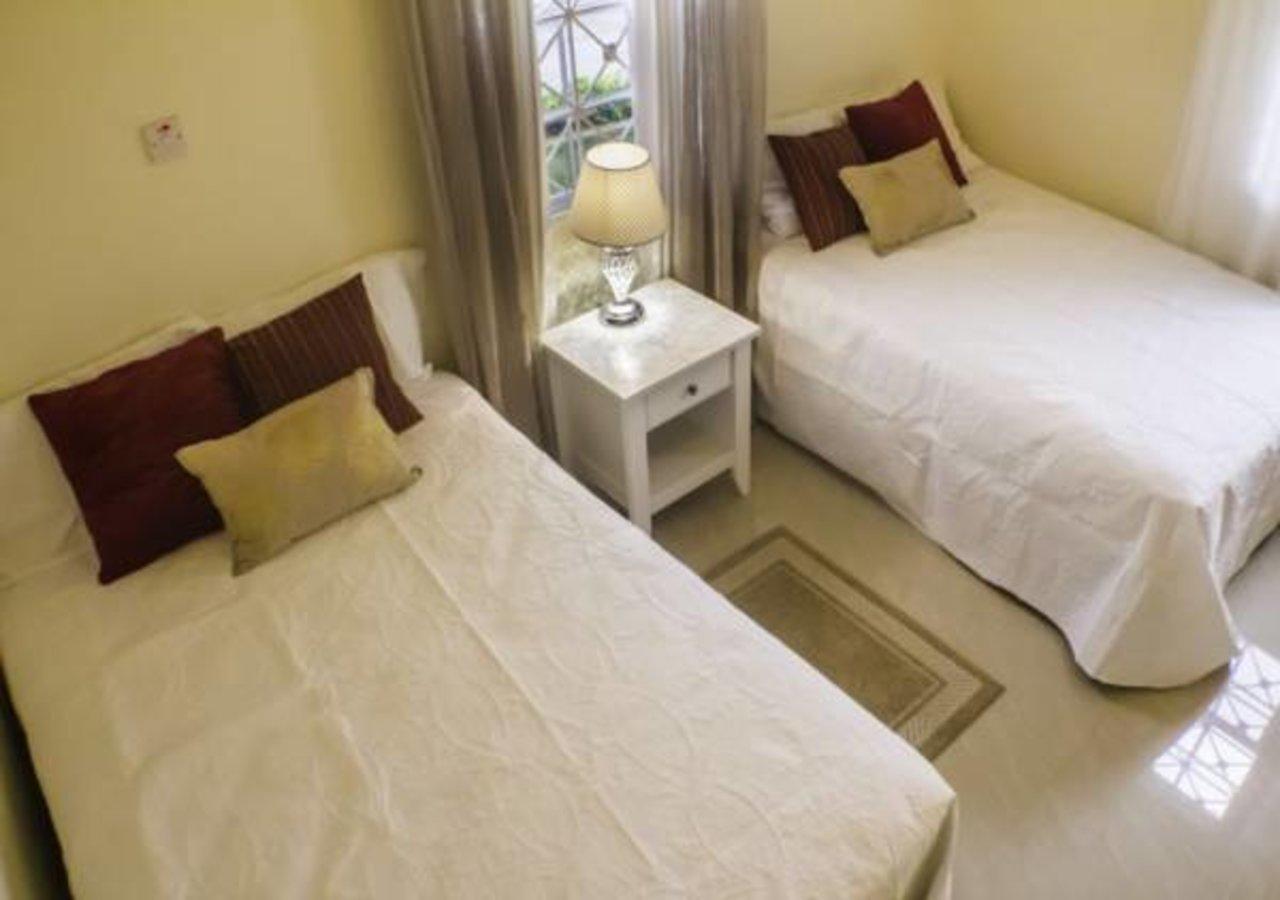 אוצ'ו ריוס N2N Suites - Ochio Rios Vacation Home מראה חיצוני תמונה